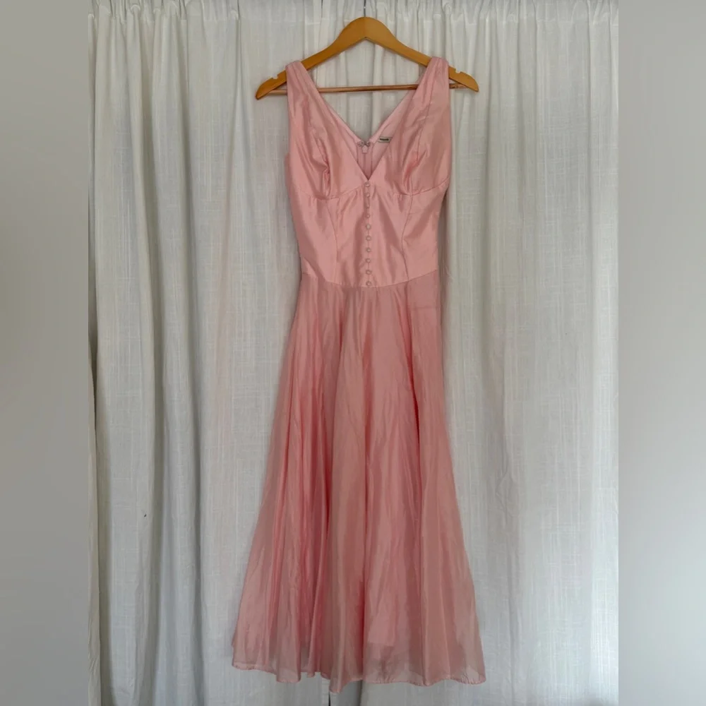 House of CB “Samira” Pink Chiffon Button Dress - Picture 3 of 6